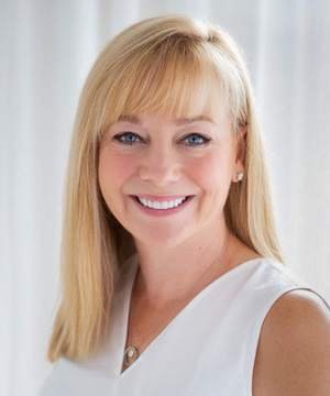 Leadership 10 Faye Henris